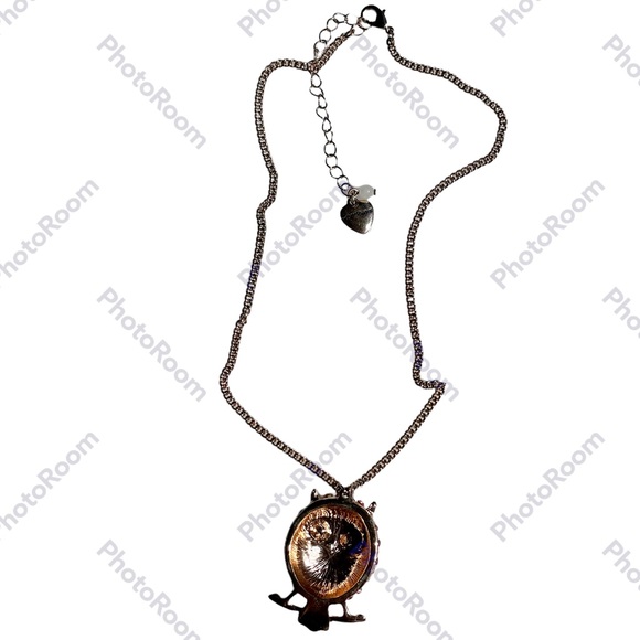 Betsey Johnson owl pendant filled with rhinestones on beautiful chain - Picture 5 of 11